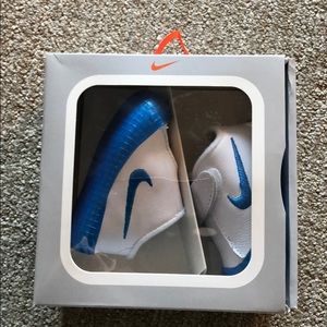 Baby boys Nike walkers